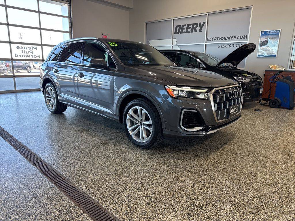 2025 Audi Q7 Premium Plus — SUV — 32,697 mi — Waukee, IA