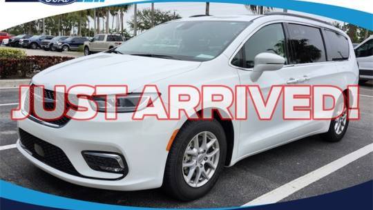 2022 Chrysler Pacifica Touring L — Minivan — 49,677 mi — Stuart, FL