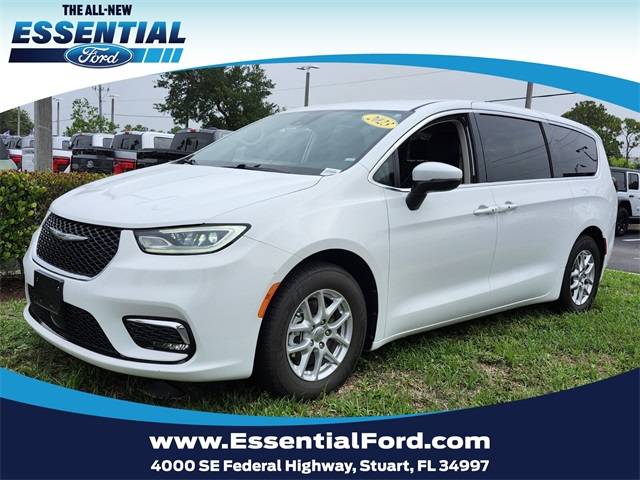 2023 Chrysler Pacifica Touring L — Minivan — 66,416 mi — Stuart, FL