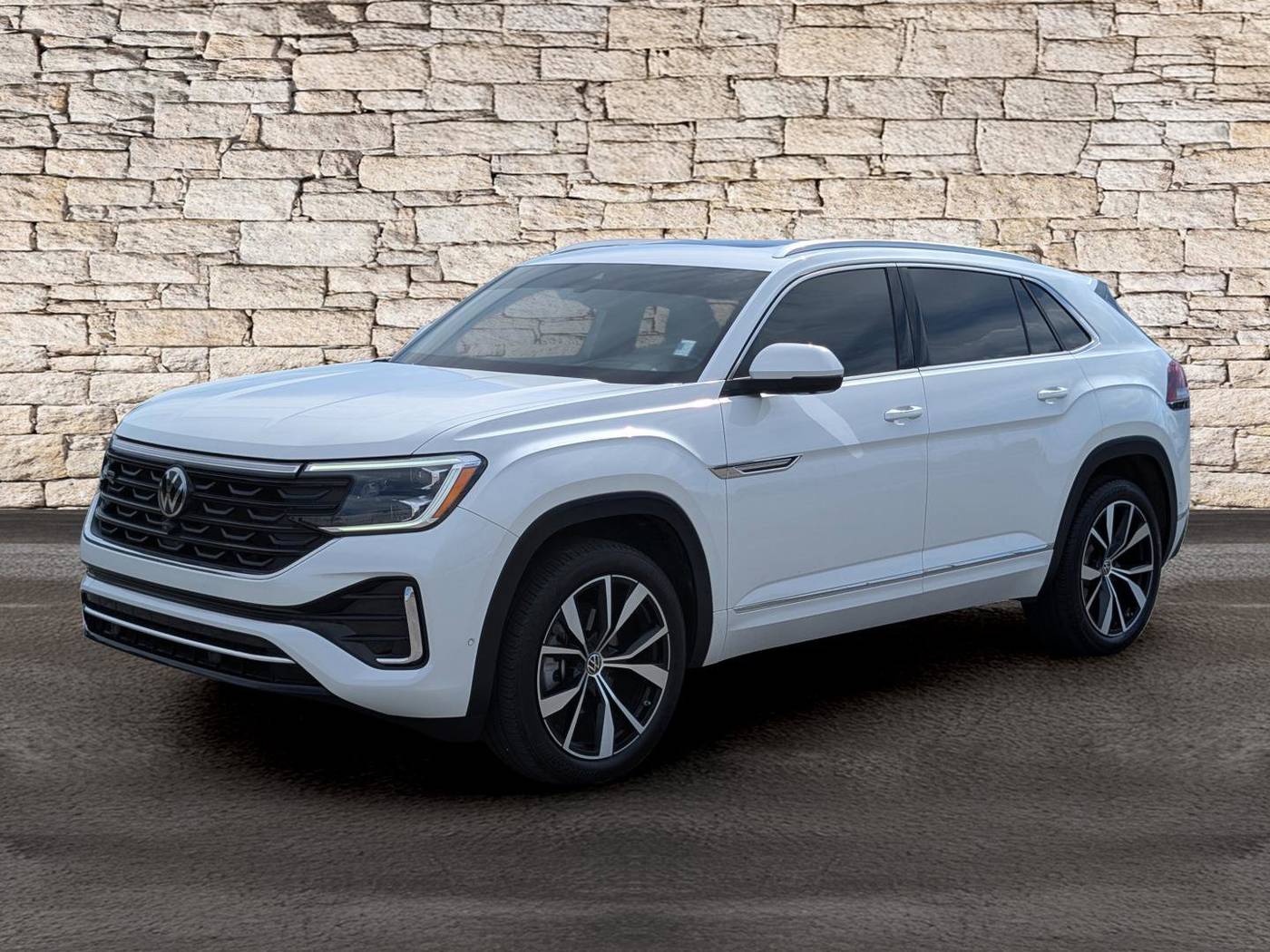 2024 Volkswagen Atlas Cross Sport SEL Premium R-Line — SUV — 25,997 mi — Albany, GA