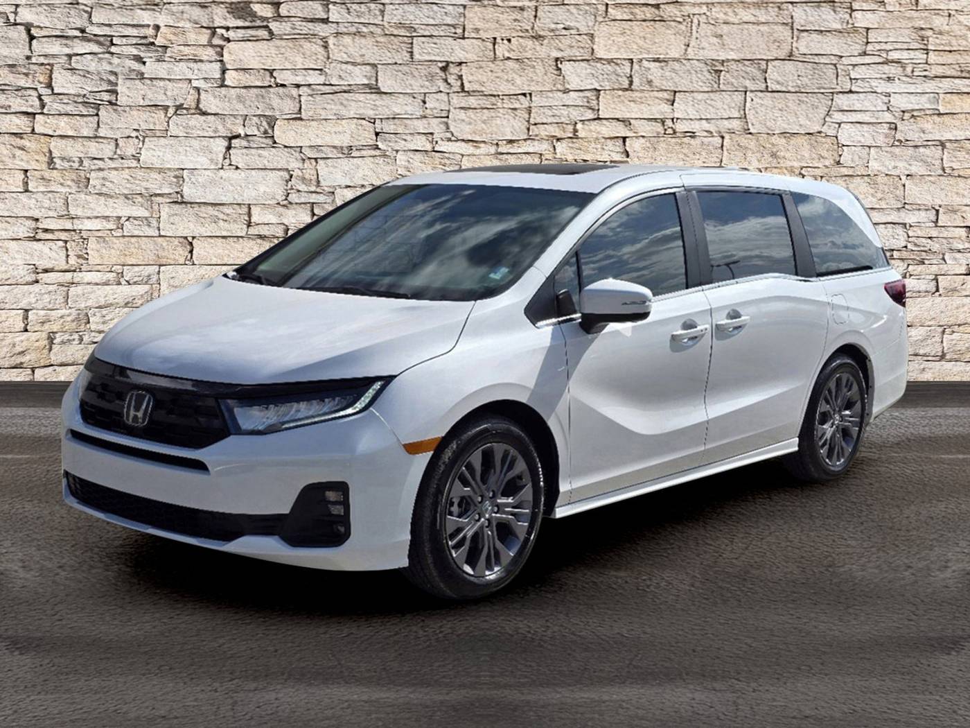2025 Honda Odyssey Touring — Minivan — 2,151 mi — Albany, GA