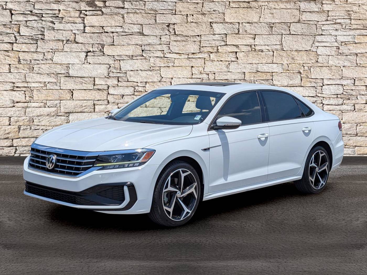 2021 Volkswagen Passat R-Line — Sedan — 22,331 mi — Albany, GA