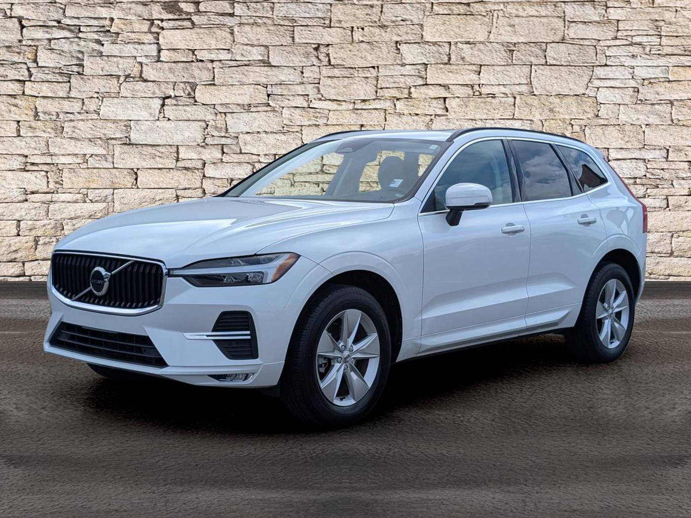 2022 Volvo XC60 Momentum — SUV — 47,478 mi — Albany, GA