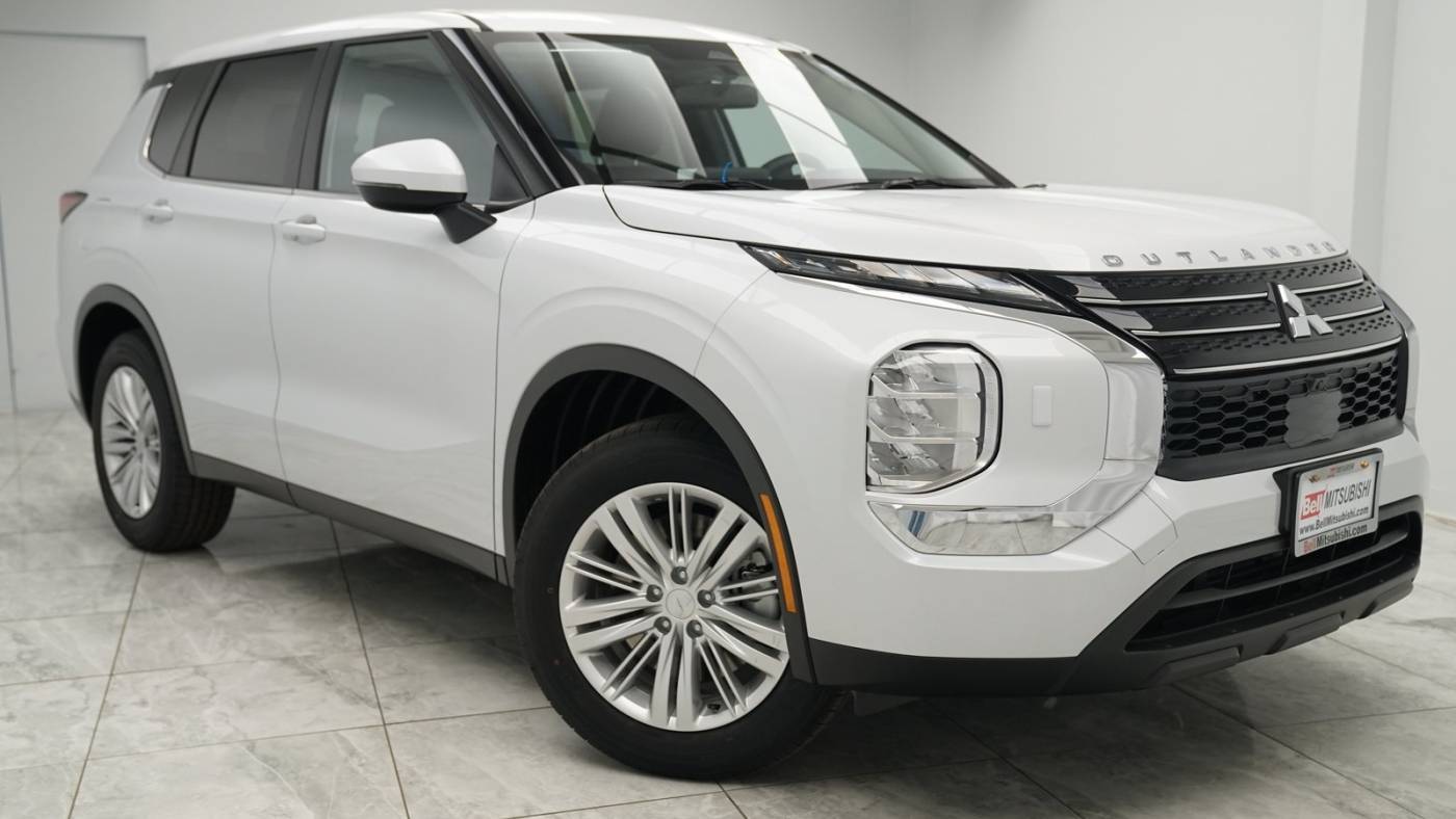 2024 Mitsubishi Outlander ES — SUV — 4,115 mi — Rahway, NJ