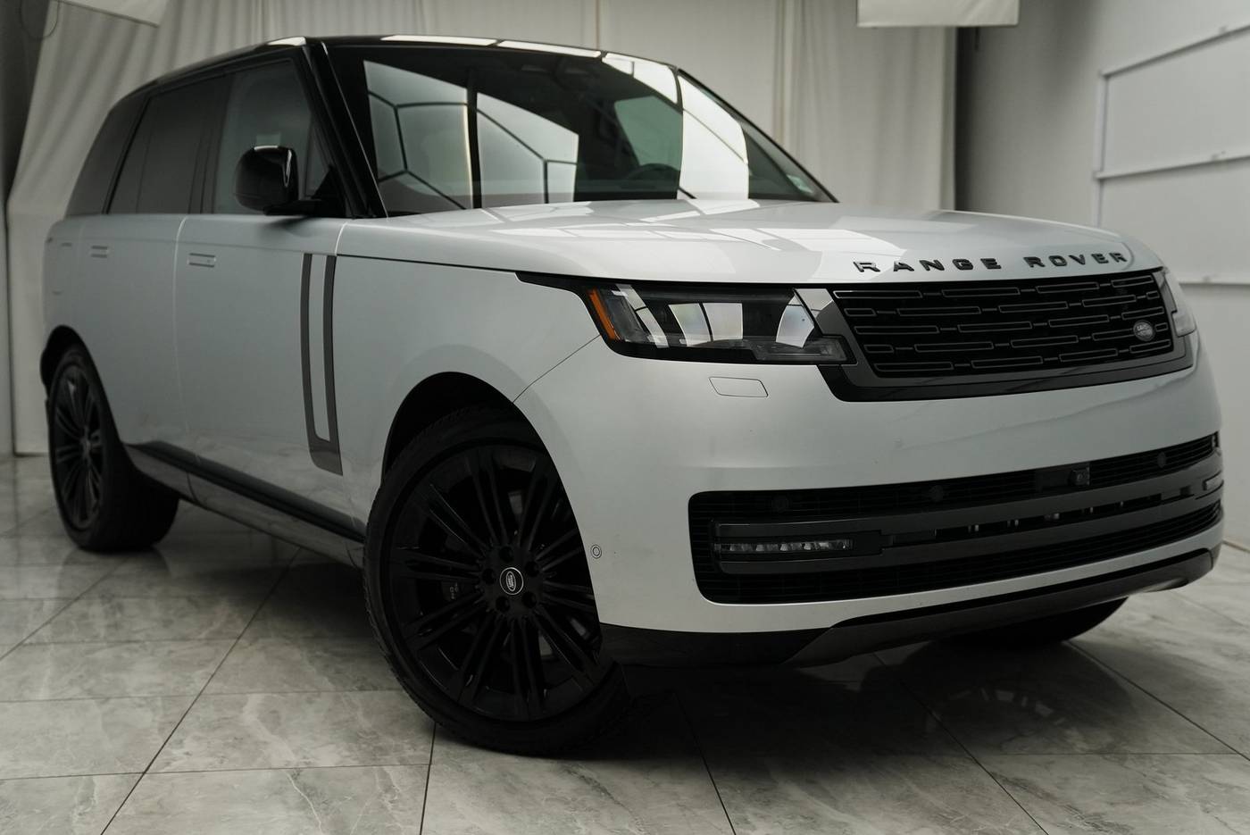 2024 Land Rover Range Rover SE — SUV — 2,455 mi — Rahway, NJ