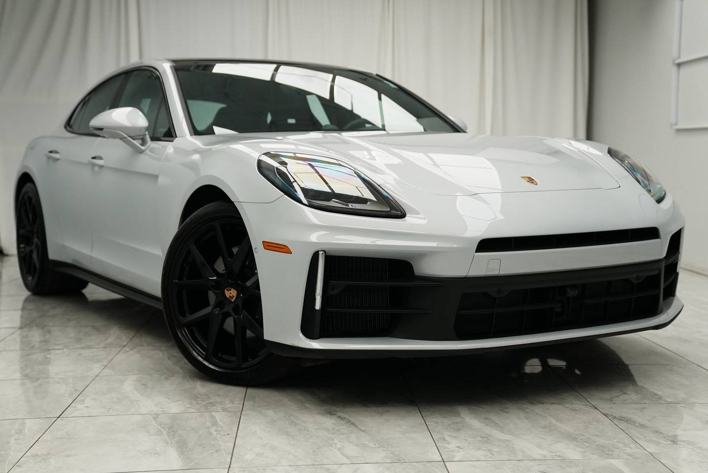 2025 Porsche Panamera 4 — Sedan — 1,336 mi — Rahway, NJ
