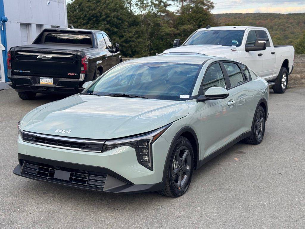 2025 Kia K4 LXS — Sedan — 3,428 mi — Forest City, PA