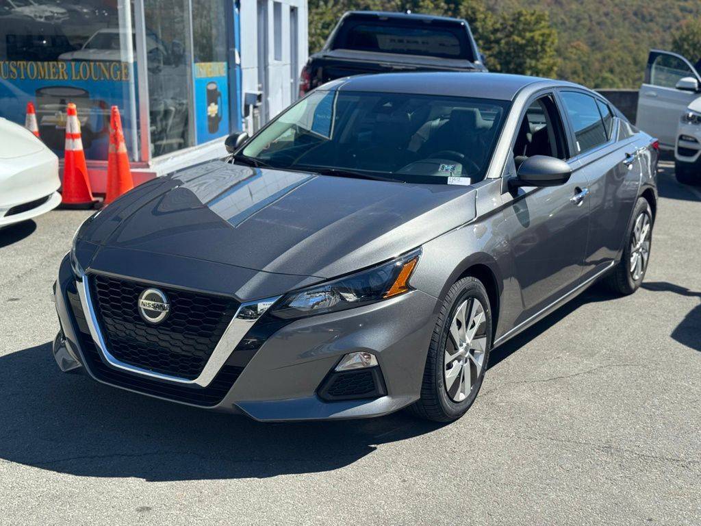 2022 Nissan Altima S — Sedan — 15,224 mi — Forest City, PA
