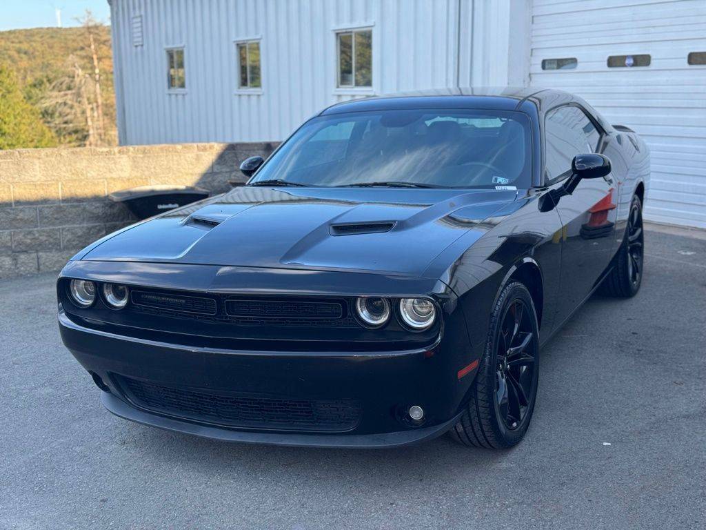 2018 Dodge Challenger SXT — Coupe — 41,939 mi — Forest City, PA