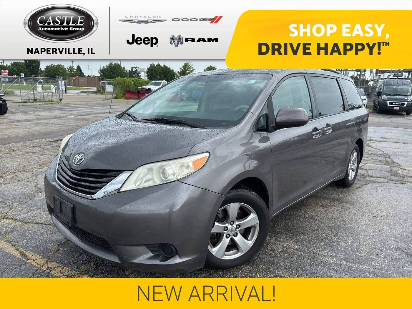 2014 Toyota Sienna LE — Minivan — 174,740 mi — Naperville, IL