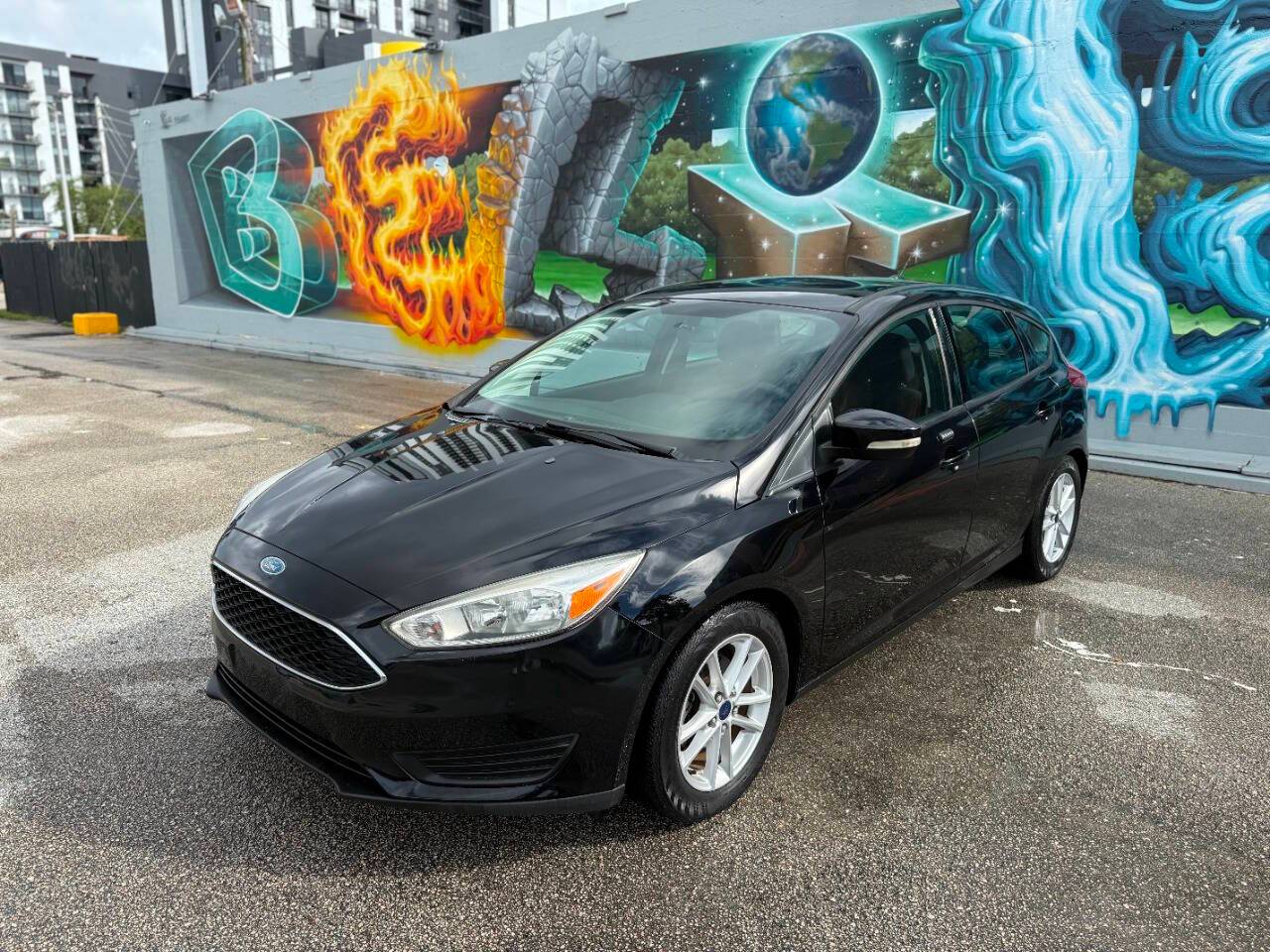 2016 Ford Focus SE — Hatchback — 30,965 mi — Fort Lauderdale, FL