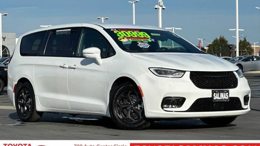 2022 Chrysler Pacifica Hybrid Touring L — Minivan — 64,995 mi — Salinas, CA