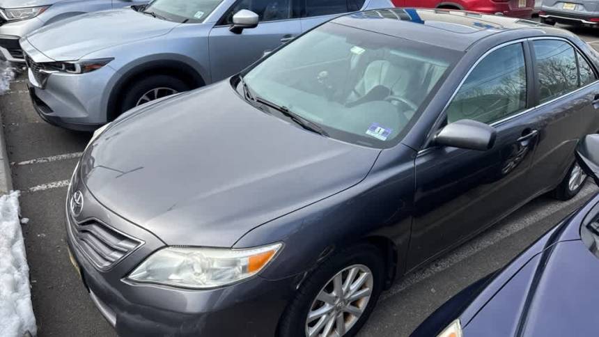 2011 Toyota Camry XLE — Sedan — 110,731 mi — Paramus, NJ