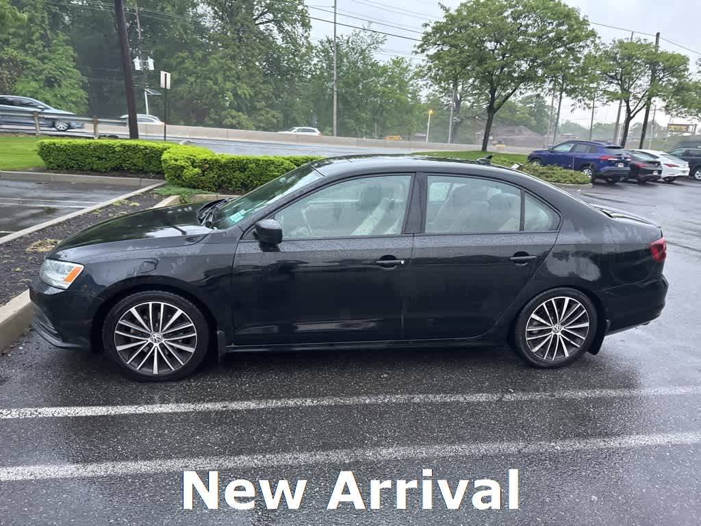 2016 Volkswagen Jetta 1.8T Sport — Sedan — 128,047 mi — Paramus, NJ