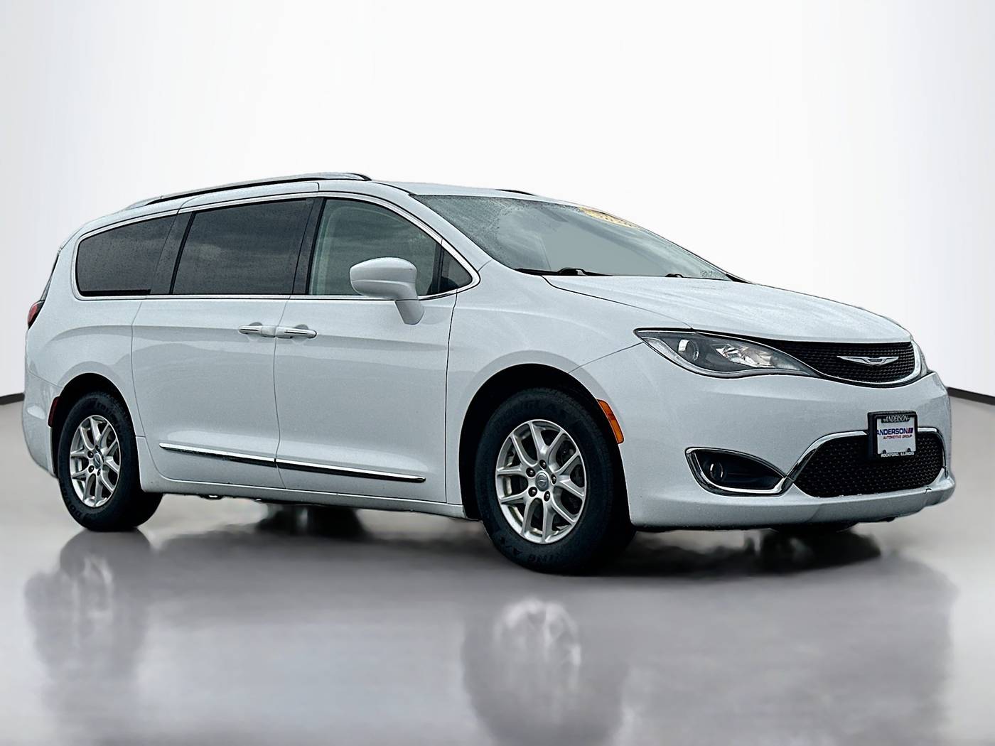 2020 Chrysler Pacifica Touring L — Minivan — 103,531 mi — Rockford, IL