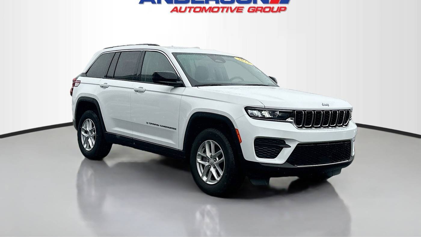2023 Jeep Grand Cherokee Laredo — SUV — 16,883 mi — Rockford, IL
