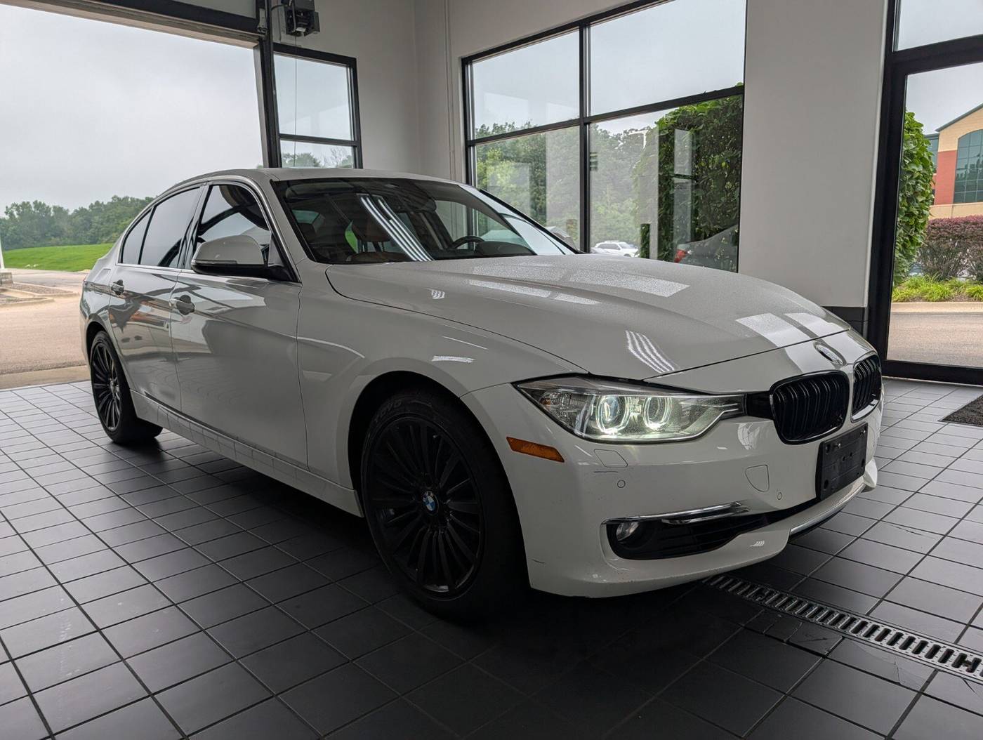 2013 BMW 3 Series 328i