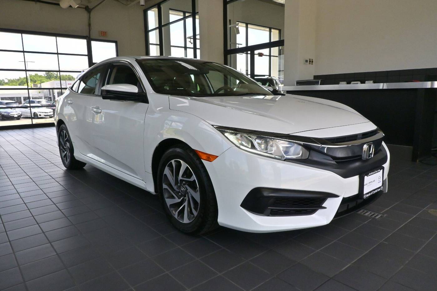 2017 Honda Civic EX — Sedan — 84,138 mi — Crystal Lake, IL