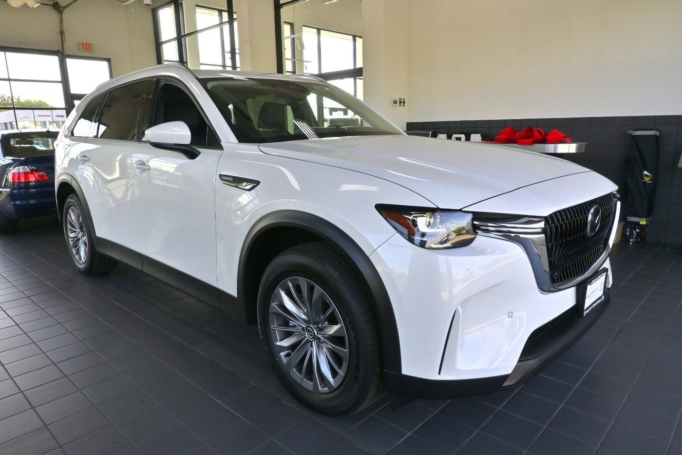 2025 Mazda CX-90 Plug-In Hybrid Preferred — SUV — 4,361 mi — Crystal Lake, IL