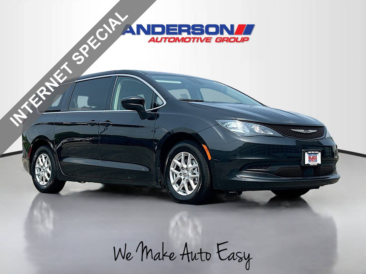 2023 Chrysler Voyager LX — Minivan — 65,957 mi — Rockford, IL