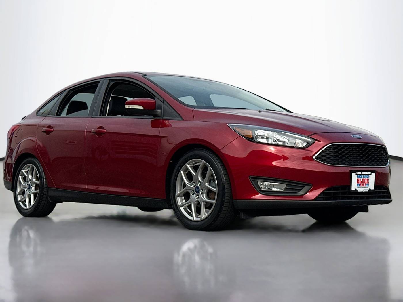 2015 Ford Focus SE — Sedan — 121,454 mi — Rockford, IL