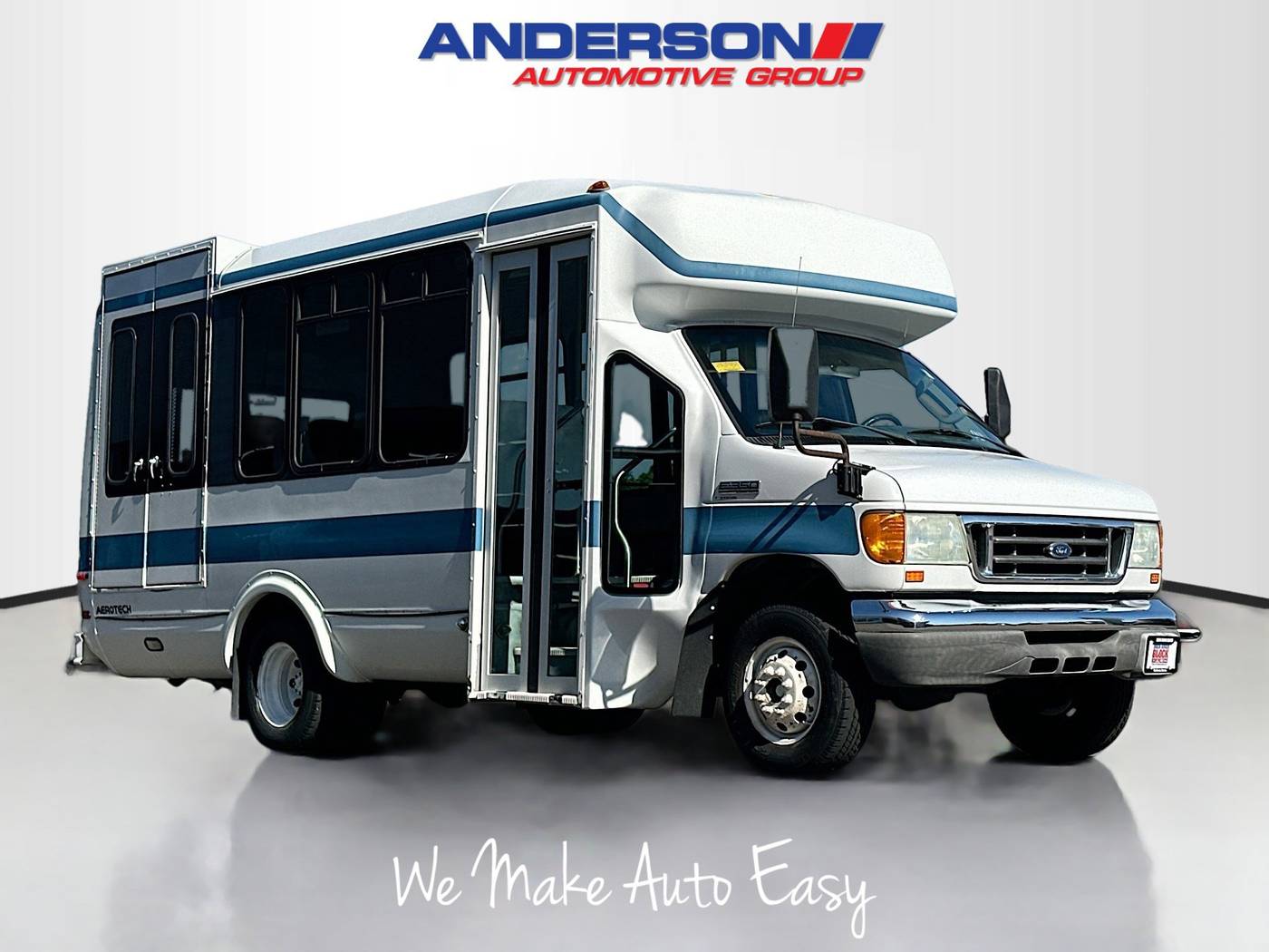2006 Ford Econoline Commercial Cutaway E-350 — Chassis Cab Truck — 69,336 mi — Rockford, IL