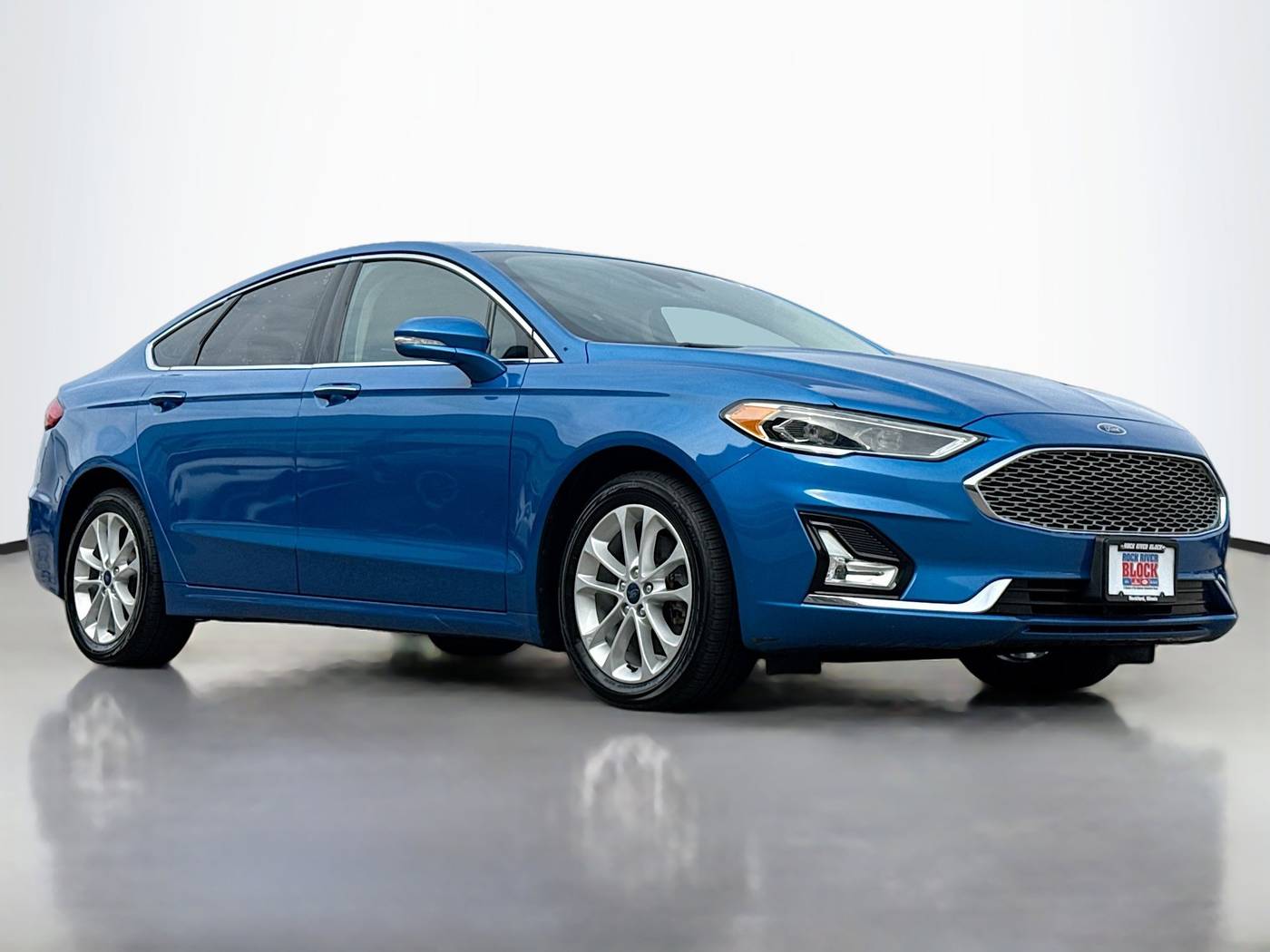 2019 Ford Fusion Energi Titanium — Sedan — 68,375 mi — Rockford, IL