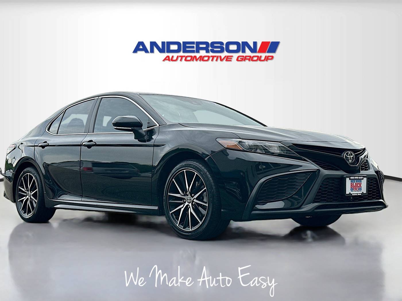 2021 Toyota Camry SE — Sedan — 50,650 mi — Rockford, IL