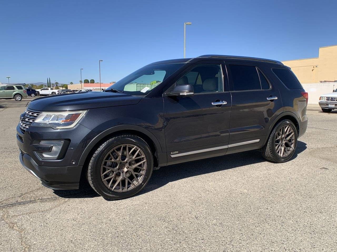 2017 Ford Explorer Limited — SUV — 88,668 mi — Lancaster, CA