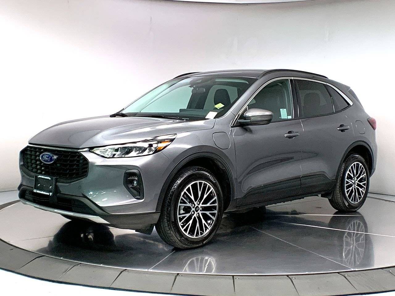 2024 Ford Escape Plug-In Hybrid — SUV — 2,977 mi — Lancaster, CA