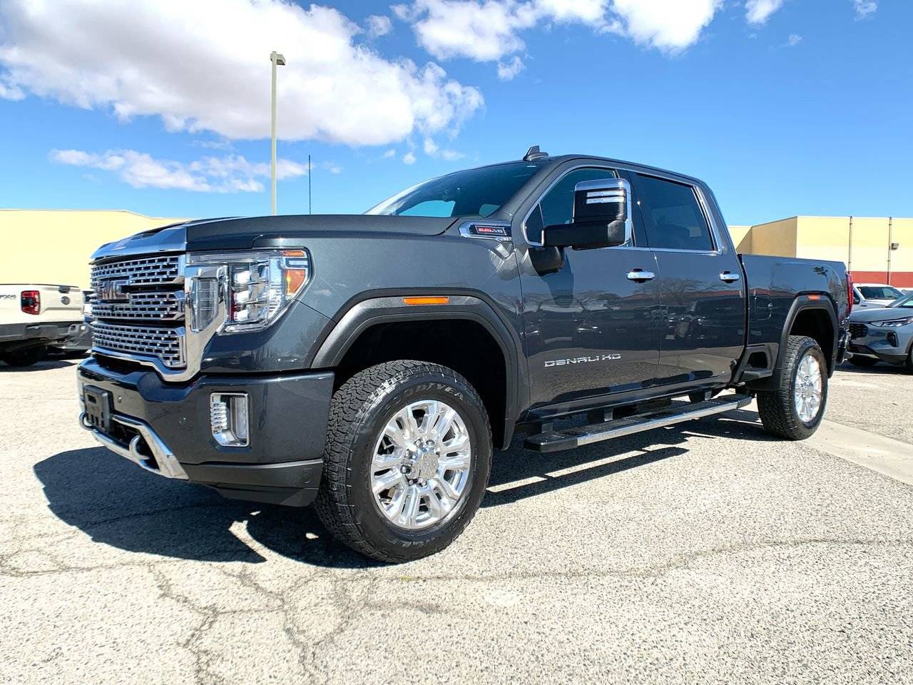 2022 GMC Sierra 2500HD Denali — Pickup Truck — 19,352 mi — Lancaster, CA