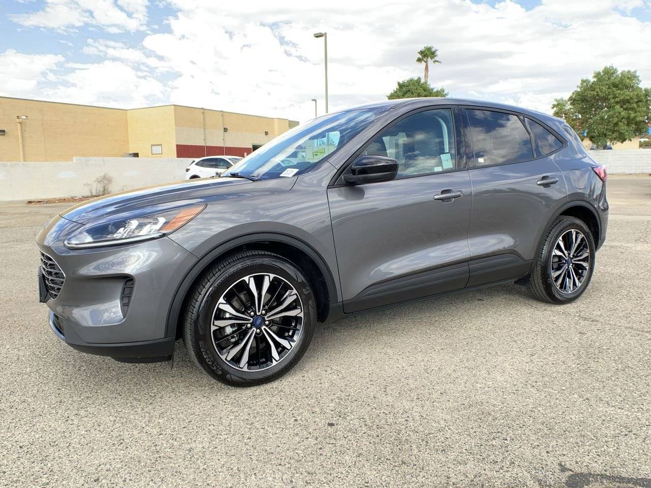 2022 Ford Escape SE — SUV — 7,443 mi — Lancaster, CA