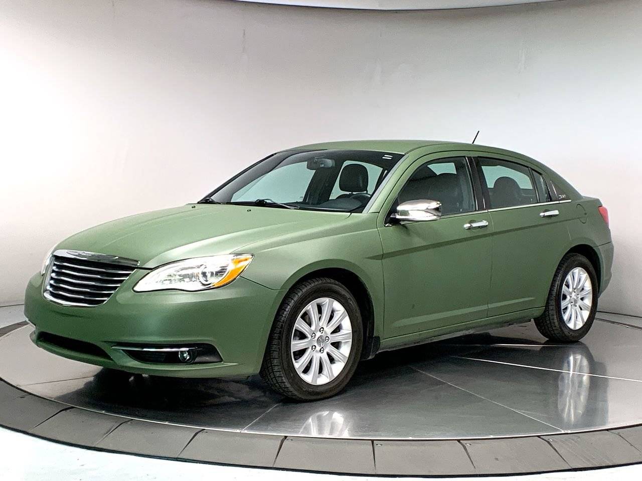 2013 Chrysler 200 Limited — Sedan — 104,385 mi — Lancaster, CA
