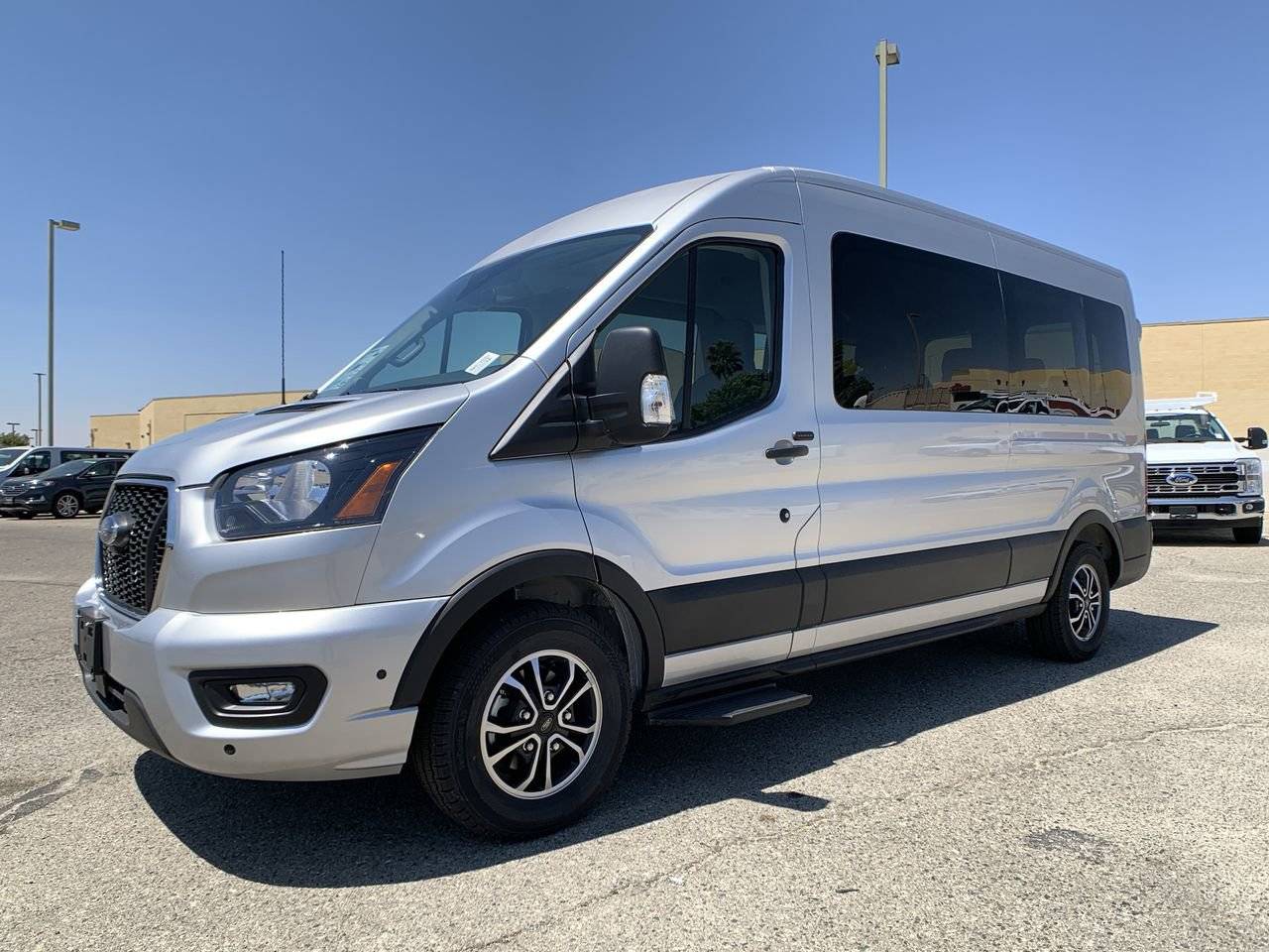 2025 Ford Transit 350 XLT