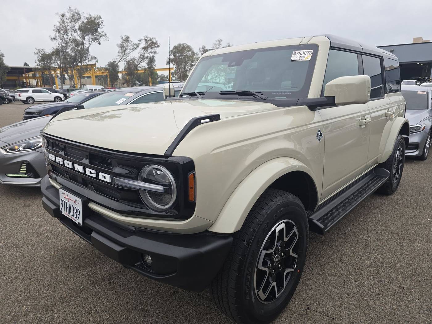 2025 Ford Bronco Outer Banks