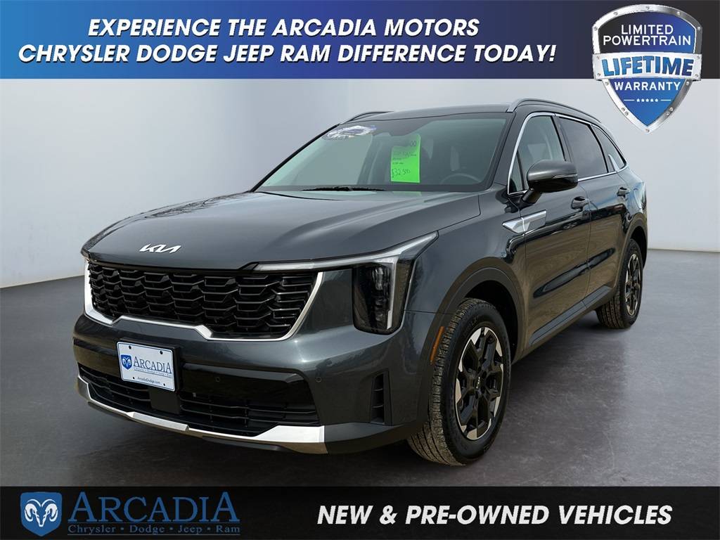 2024 Kia Sorento S — SUV — 21,549 mi — Arcadia, WI