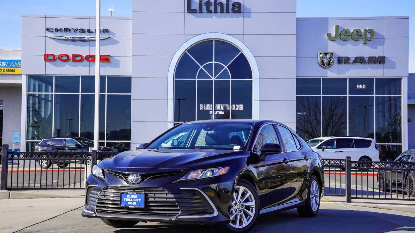 2023 Toyota Camry LE — Sedan — 33,260 mi — Yuba City, CA