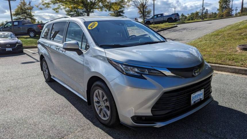 2021 Toyota Sienna LE — Minivan — 24,697 mi — Edgewood, MD