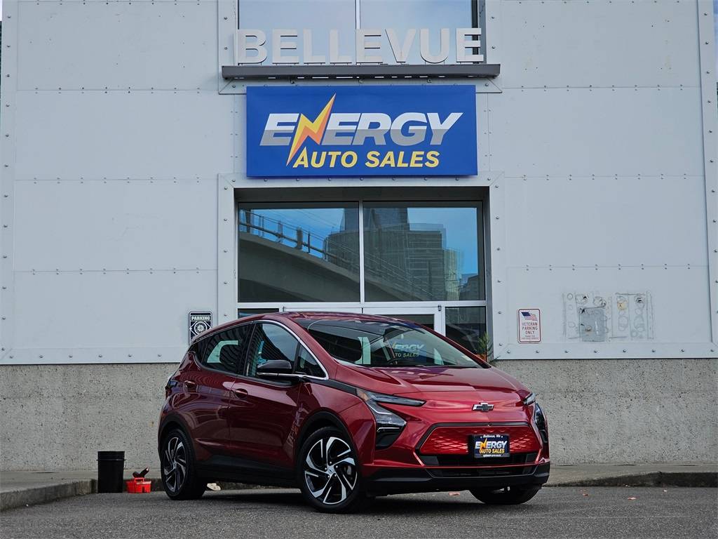 2022 Chevrolet Bolt EV 2LT — Hatchback — 7,469 mi — Bellevue, WA