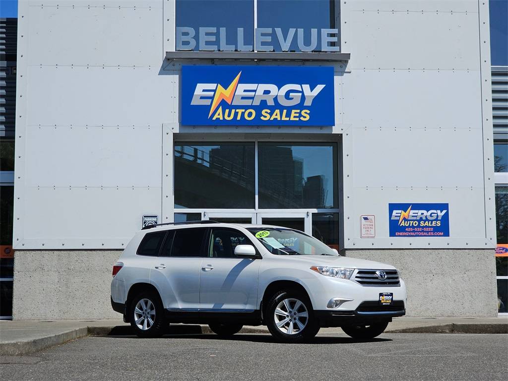2013 Toyota Highlander Plus V6 — SUV — 152,893 mi — Bellevue, WA