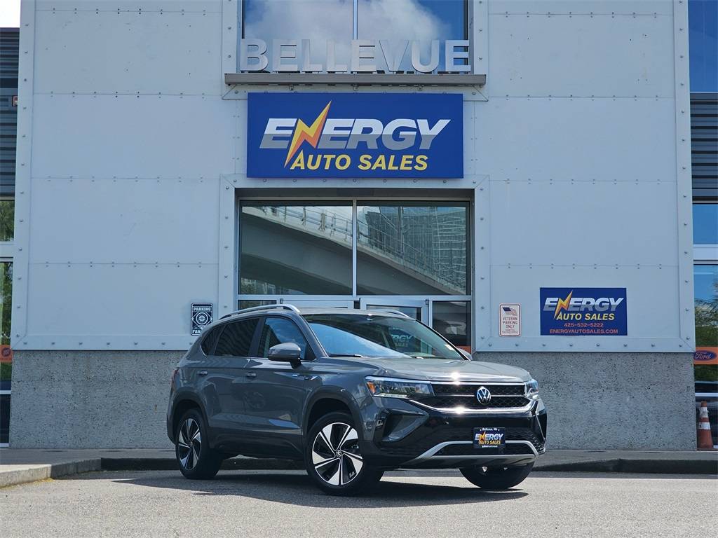 2024 Volkswagen Taos SE — SUV — 692 mi — Bellevue, WA