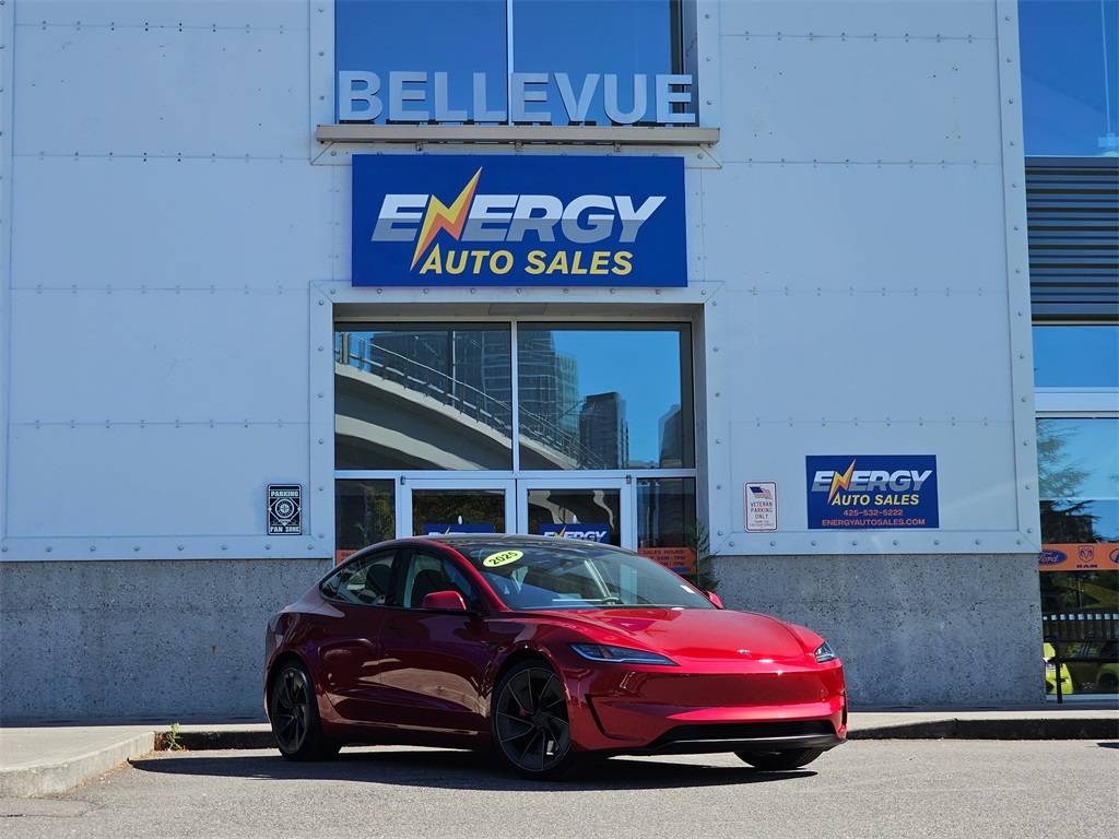 2025 Tesla Model 3 Performance — Sedan — 2,899 mi — Bellevue, WA