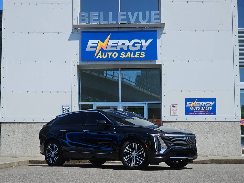 2023 Cadillac LYRIQ Luxury — SUV — 30,533 mi — Bellevue, WA