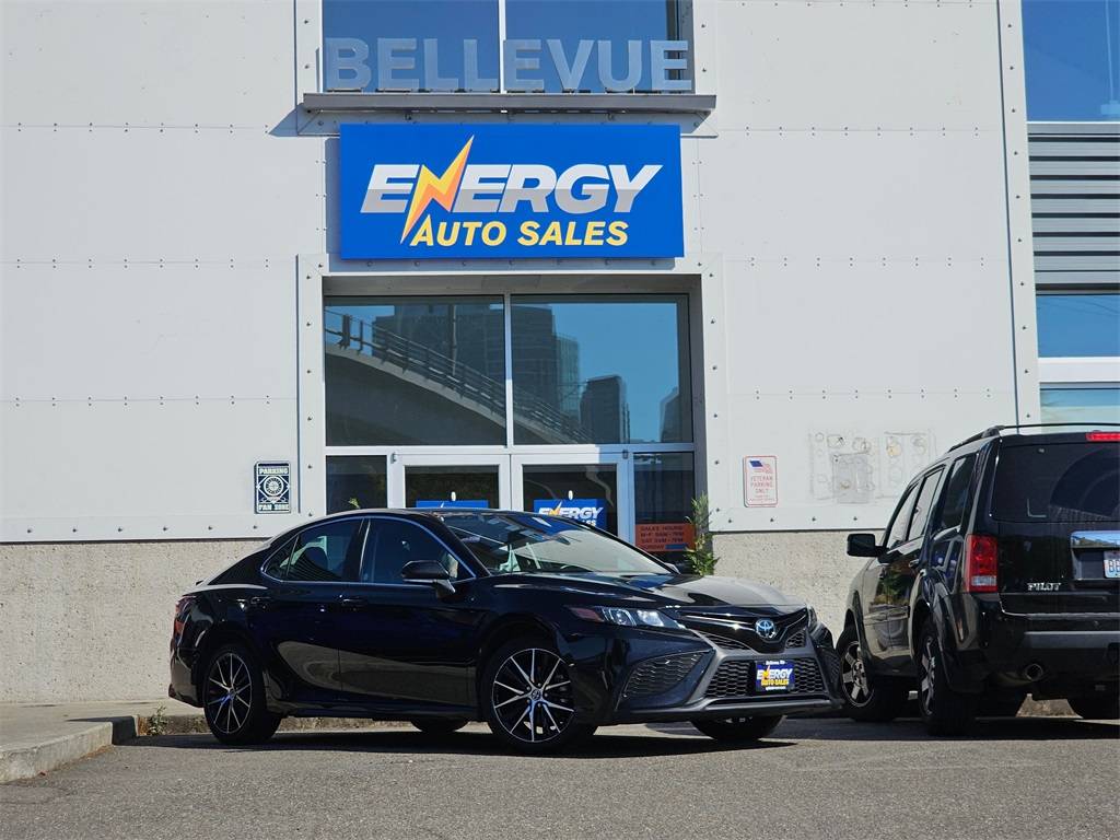2024 Toyota Camry SE — Sedan — 42,090 mi — Bellevue, WA