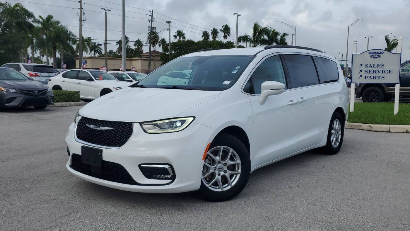 2022 Chrysler Pacifica Touring L — Minivan — 48,418 mi — Homestead, FL
