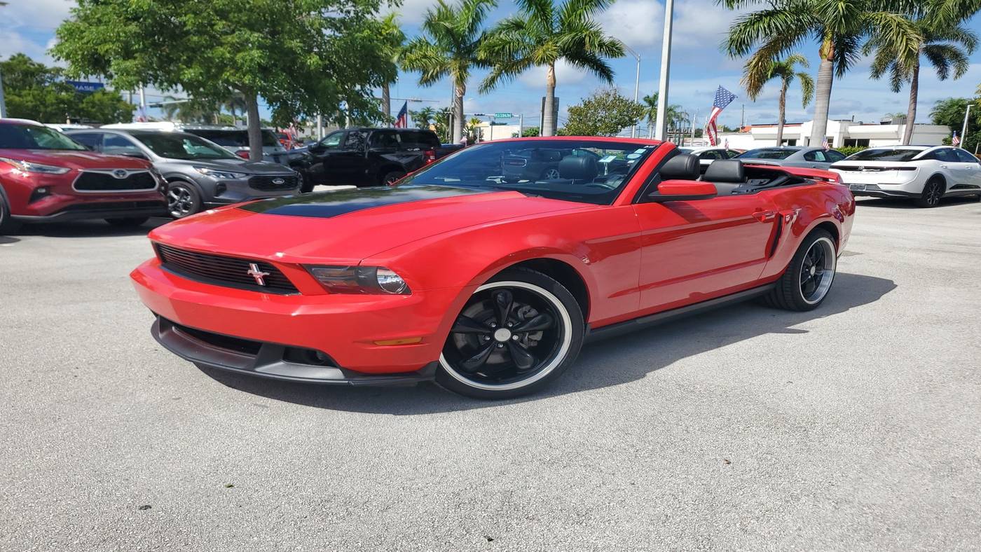 2012 Ford Mustang GT Premium — Convertible — 19,471 mi — Homestead, FL