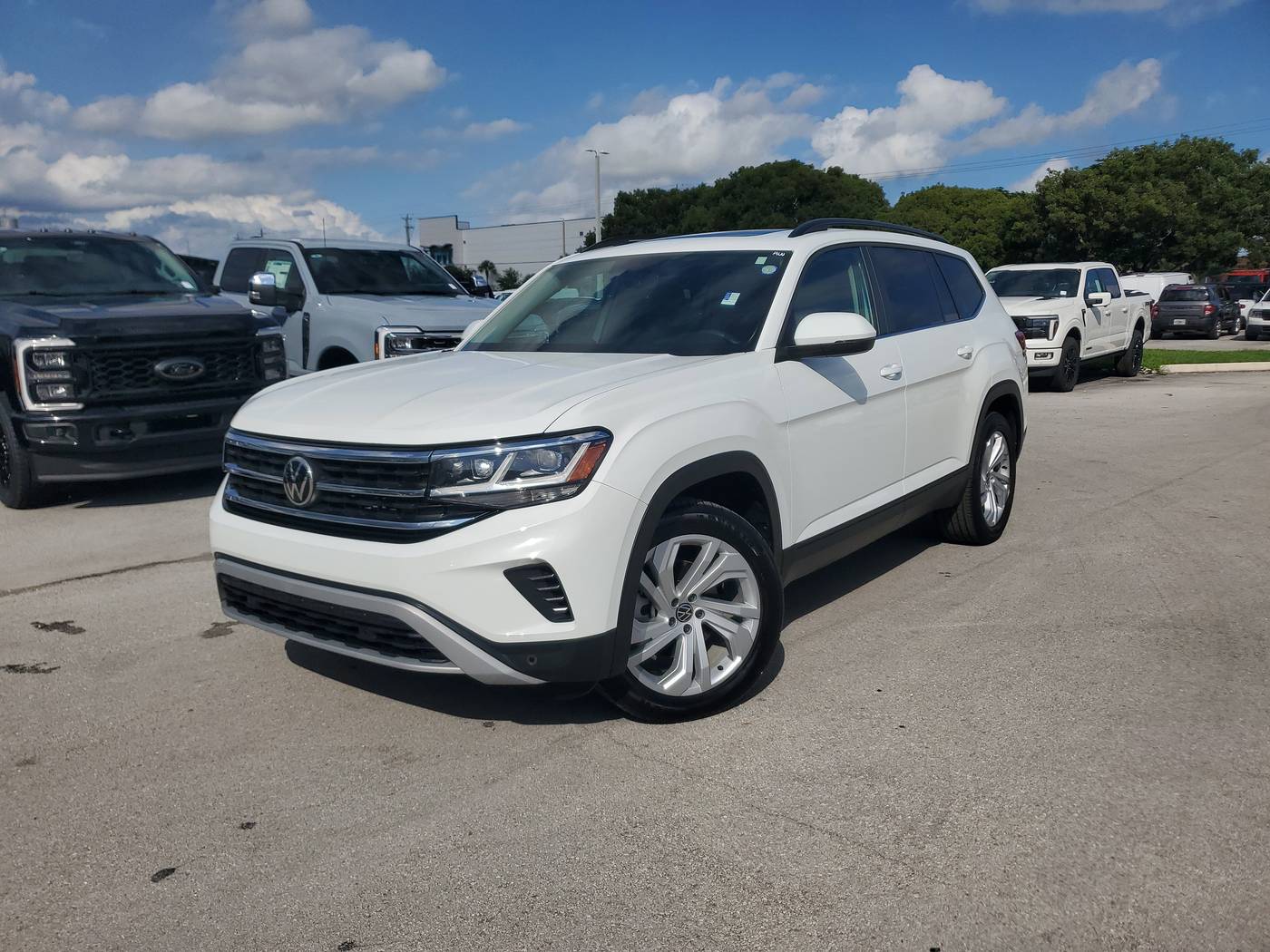 2022 Volkswagen Atlas SE with Technology — SUV — 26,328 mi — Homestead, FL