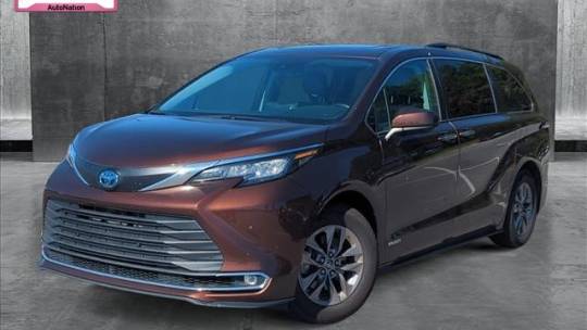 2021 Toyota Sienna XLE — Minivan — 61,844 mi — Kennesaw, GA