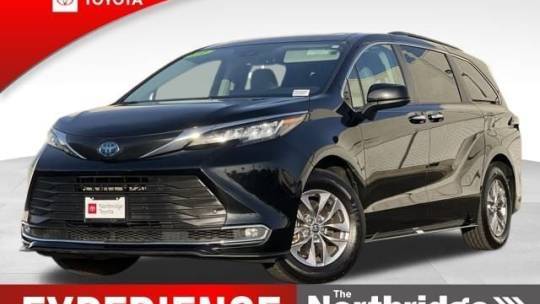 2023 Toyota Sienna XLE — Minivan — 62,036 mi — Northridge, CA
