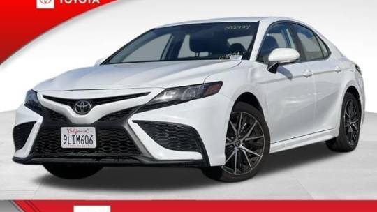 2024 Toyota Camry SE — Sedan — 17,449 mi — Northridge, CA